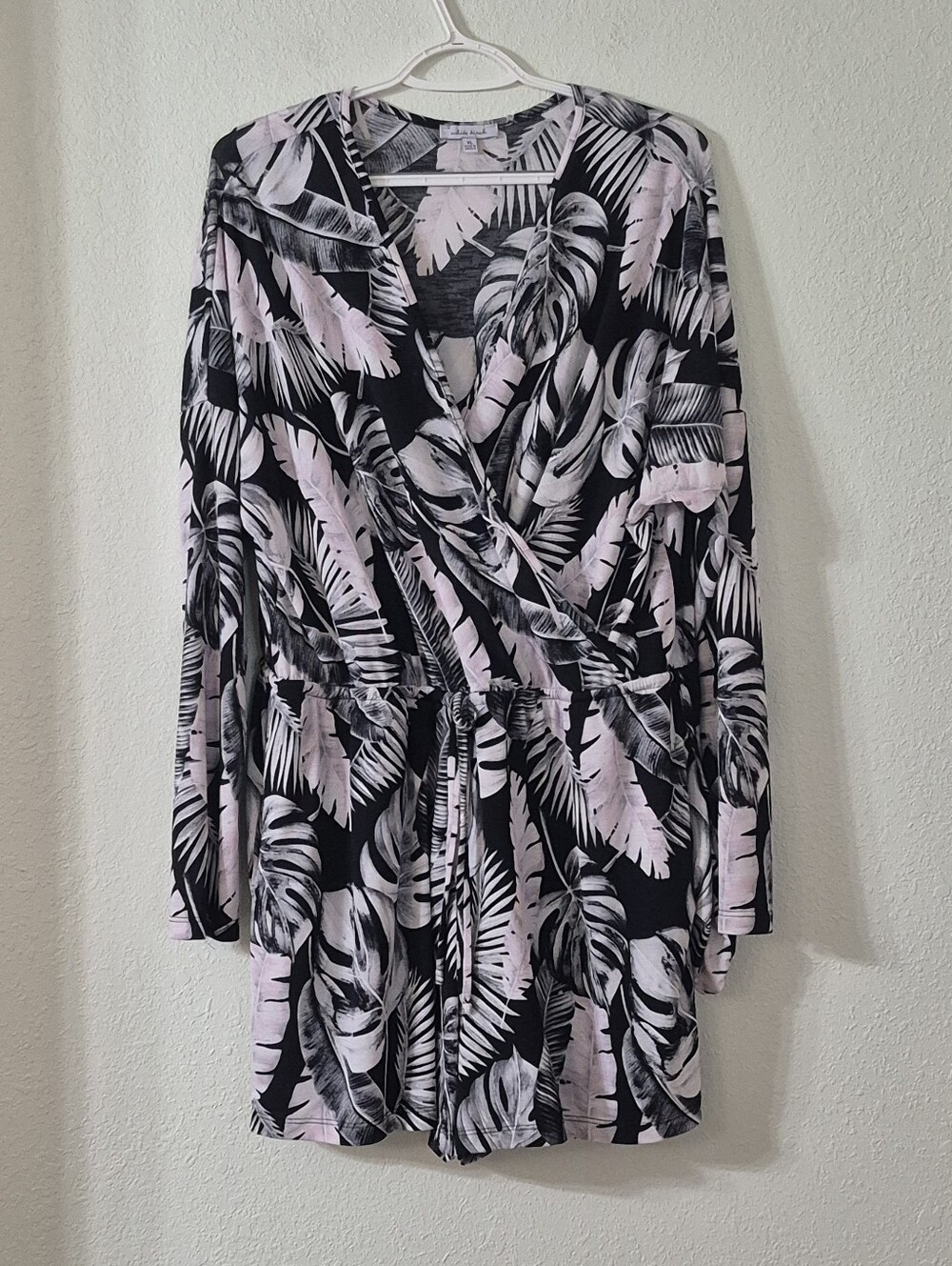 white birch Tropical Leaf Wrap Romper - Black & Light Pink